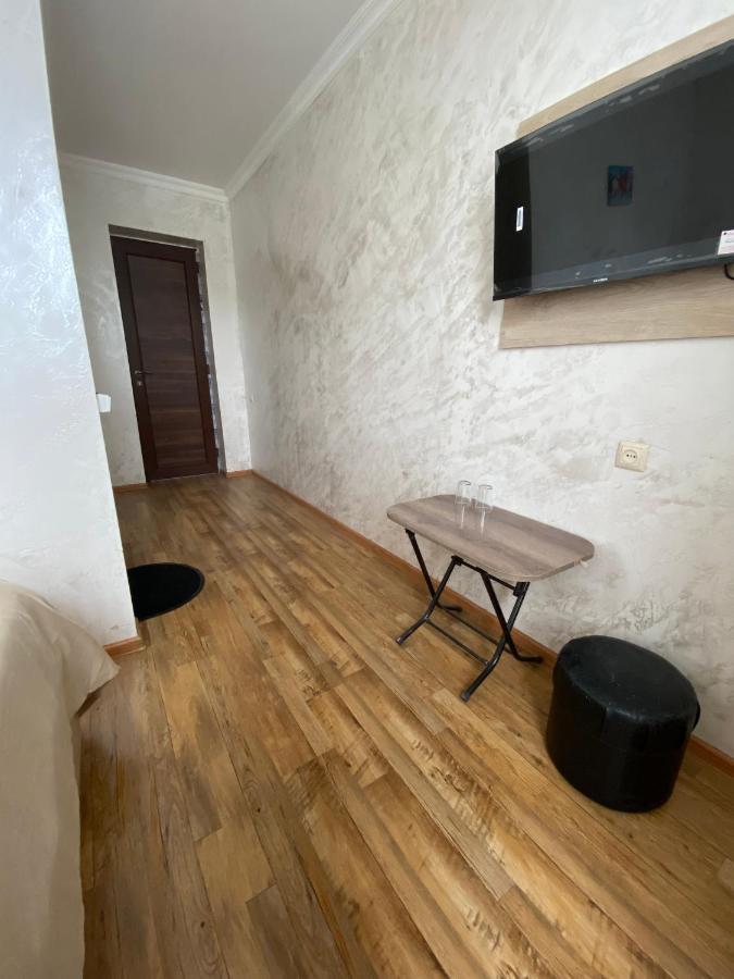 Holiday House Chkonia Hotel Batumi Exterior photo