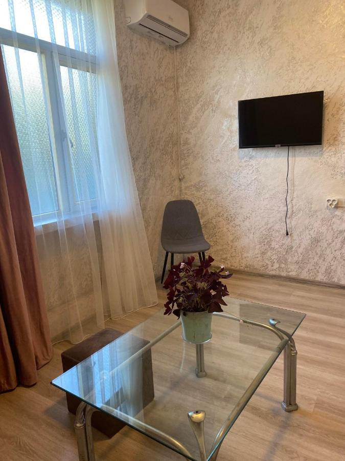 Holiday House Chkonia Hotel Batumi Exterior photo